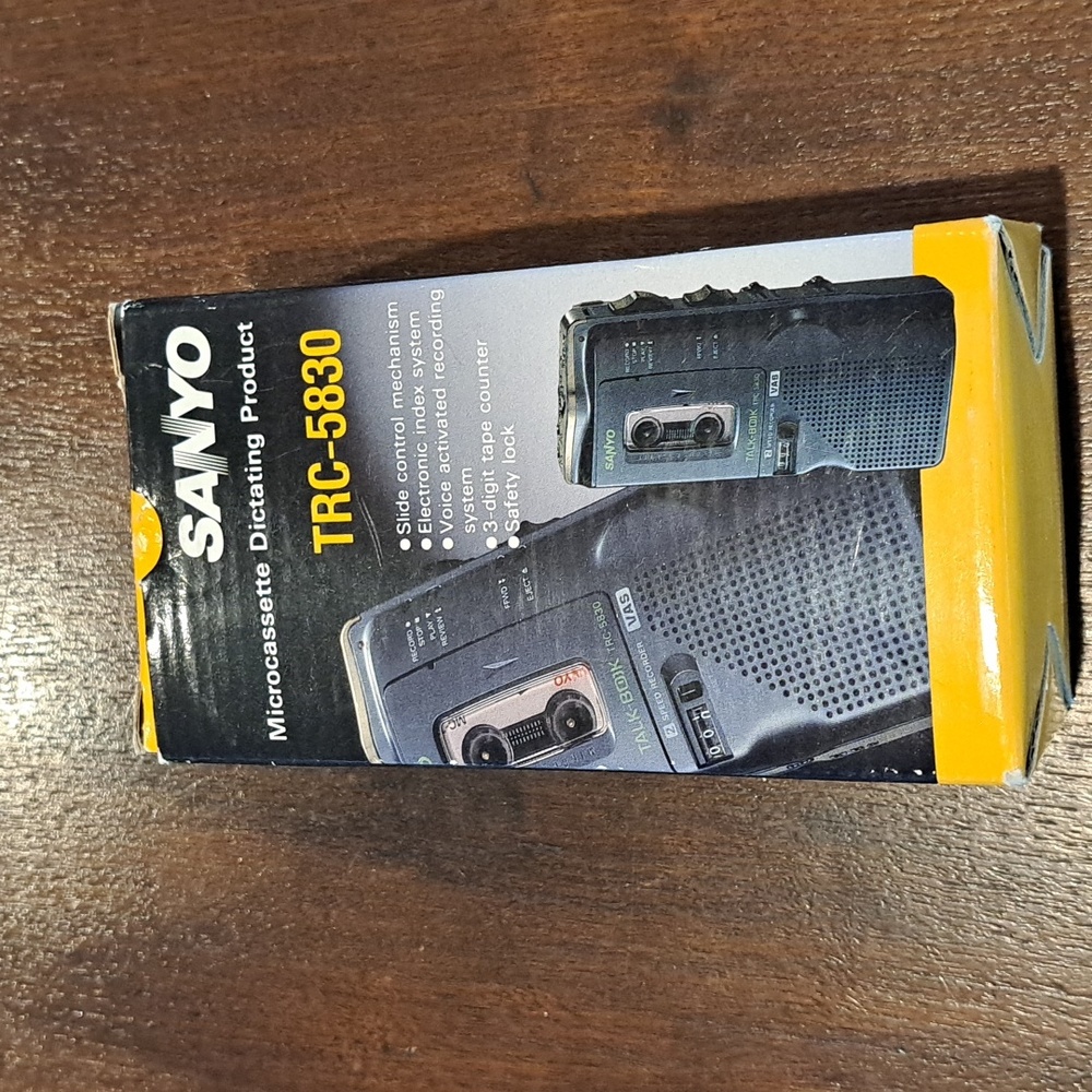 Sanyo Microcassette Dictating Product,   TRC- 5830  New Inbox